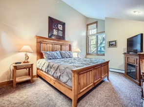 8712 Ski Tip Townhomes 3 Bedroom Townhouse