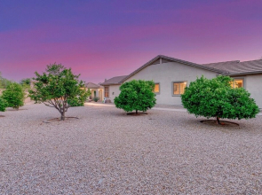 Oasis in The Desert! 5 Bedrooms, 3 Baths, Heated Resort Pool and Spa! Separate Casita! by Redawning
