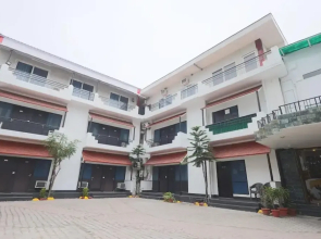 Hotel Moksha