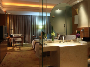 Fuyang International Trade Center Hotel