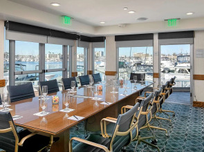 Marina del Rey Hotel