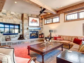 Chalet Tenmile Views Home