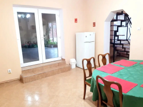 House With 5 Bedrooms in Sighioara, With Wonderful Mountain View, Enclosed Garden and Wifi