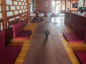 OYO 1300 Crecia Guest House