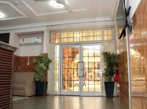GSM Crown Inn Hotel