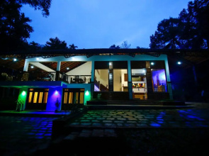 Bamboo Creek Resort