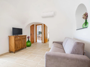 Trullo Bella Vista With Patio & Parking