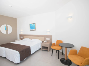 Vassos Nissi Plage Hotel & Spa