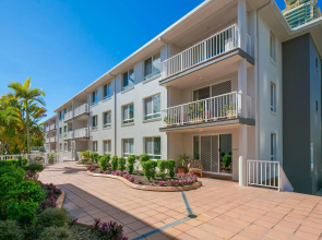 Bay Lodge Apartments