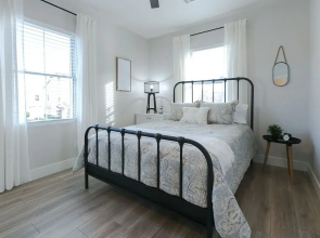 Gilbert Laurel 3 Bedroom Townhouse by RedAwning