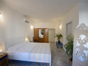 Large, Authentic 2-bed Apartment, Panoramic Views