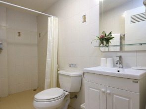 Ratchadamnoen Residence