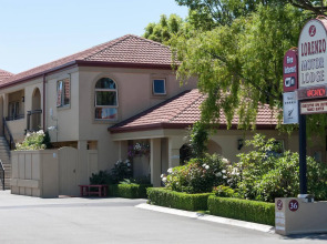 Lorenzo Motor Lodge