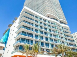 Hyde Beach Luxury -resort 2 Bedroom Condo by RedAwning