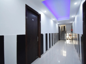 CAPITAL O75263 Mayank Residency