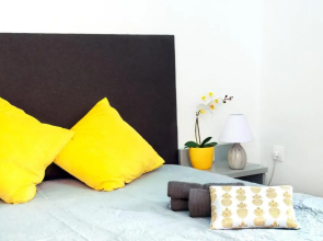 Kentia Old Town Apartment by Estia