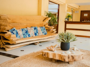 Jeri Village Hotel