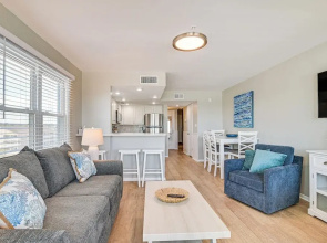 Murrells Inlet Condo on Garden City Beach!