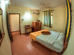 Showstopper Apartments 1 BHK Pool View