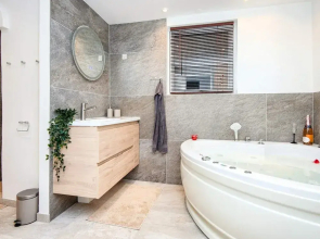 Fantastic Holiday Home with Bay View near Knebel