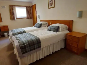 Loch Rannoch Highland Club Red Squirrel Lodge 07
