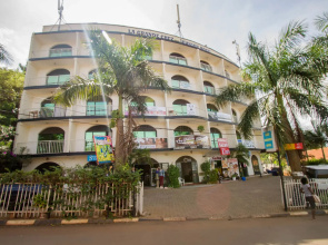 La Grand Chez Johnson Hotel Muyenga