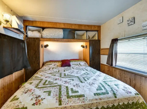 Yuma Getaway w/ Pool Access, 5 Mi to Lutes Casino!