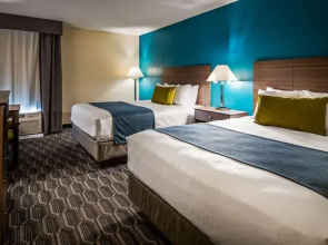 Best Western Plus Yadkin Valley Inn & Suites