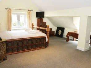 Lea Cottage