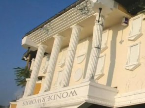 Whispering Pines 233