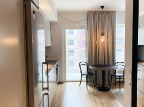 Luxury Business Studio Apartment Street View - Cityliving Umami