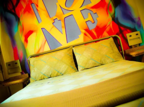 Loove Hotel - Adults Only