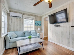 Shared Pool & Backyard: Small & Cozy Guest House