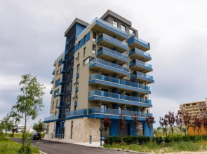 North Club Apartments II