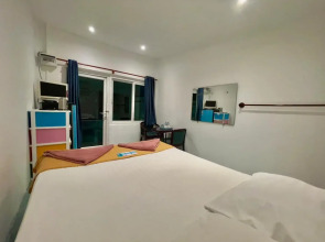 Naiharn On The Rock Resort