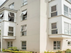 Open plan 2 Bedroom Apartment