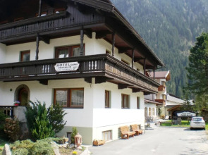 Bergsteiger-Zimmer Pension Obermair