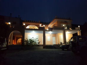 D2-George Apartments by the Sea and Airport