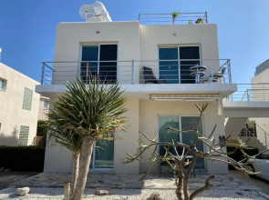 2 Bedroom Roof Terrace & Sea View Apartment