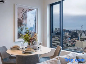 Deluxe 2B 1B Bay View Condo