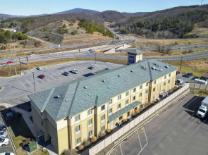 Sleep Inn & Suites Cumberland - LaVale