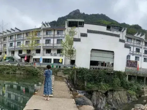 Hangzhou Shimenxia Hotel Resort