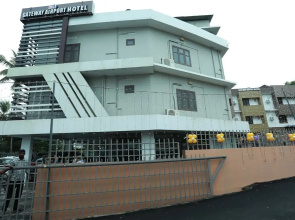 Gateway Airport Hotel