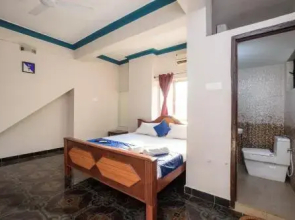 8 Stone Home Stay