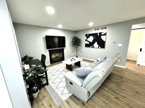 Cozy Modern Villa in New Castle
