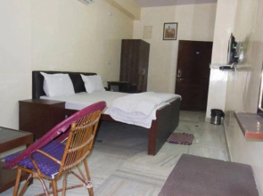 Rudraksh Guest House