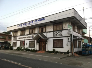 Bolinao Transient House B