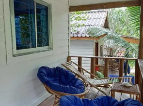 Bunnan Bungalows and Restaurant