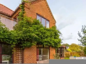 Host Stay Four Seasons