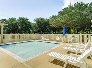 Spacious Outer Banks Home - Golf & Beach Access!